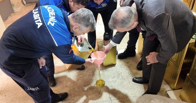 Mersin de depoda 4,5 ton sahte zeytinyağı ele geçirildi Mersin Haberleri