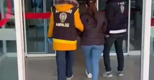 34 yıl 11 ay hapis cezasıyla aranan firari hükümlü, yatak altındaki gizli bölmede yakalandı İzmir Haberleri