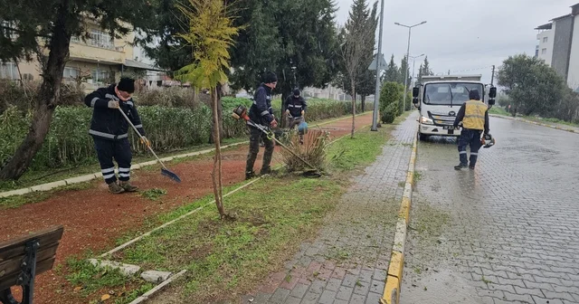 Büyükşehir ekiplerinden Nazilli yürüyüş yolunda bakım çalışması Aydın Haberleri