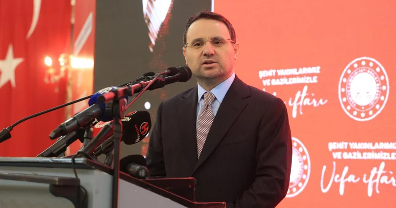 Adalet Bakanı Gürlek, Sakarya da gazi ve şehit aileleriyle iftar yaptı