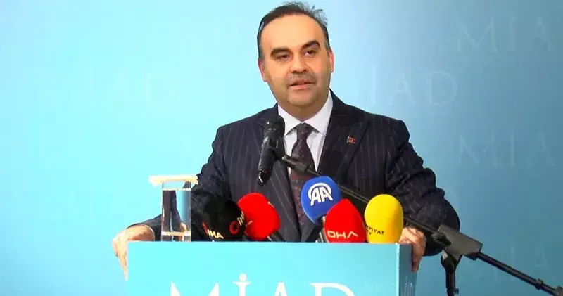 Bakan Kacır: Cephede güçlü değilseniz masada da güçlü olamazsınız