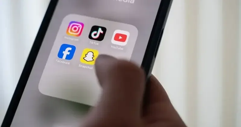 Bir ülkede daha 16 yaş altına sosyal medya kullanım yasaklandı Ortadoğu Haberleri