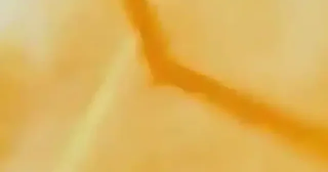 İran’dan Suudi Arabistan’daki stratejik ABD üssüne füze saldırısı VİDEO İZLE