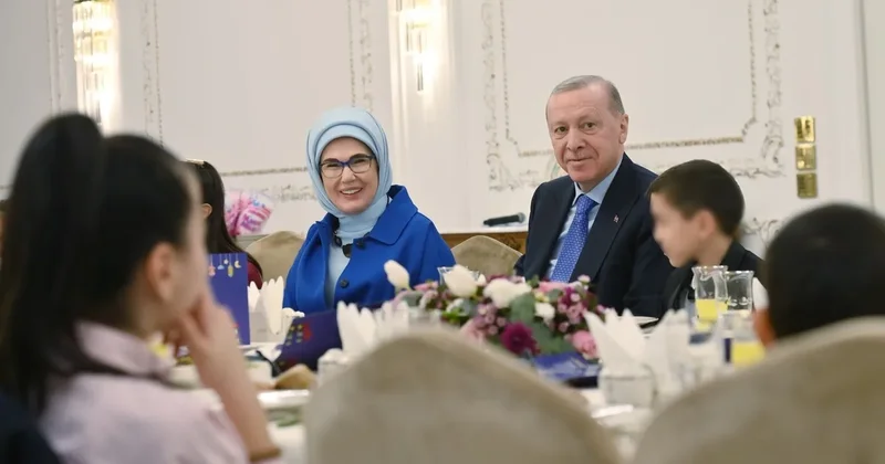 Başkan Erdoğan devlet himayesindeki çocuklarla iftar yaptı