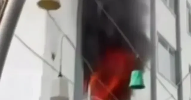 Hatay da korkutan yangın: Oyuncak dükkanı alevlere teslim oldu VİDEO İZLE