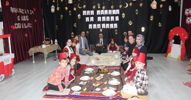 Köyceğiz Kaymakamı Kumcu, miniklerin tekne orucu heyecanına ortak oldu Muğla Haberleri