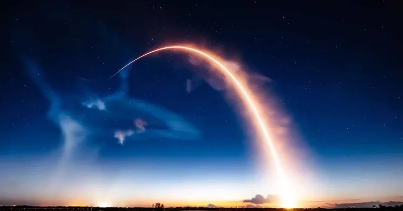 Sabahın köründe gökyüzünde dev denizanası: UFO sandılar ama işte gerçek sebebi Sözcü Gazetesi