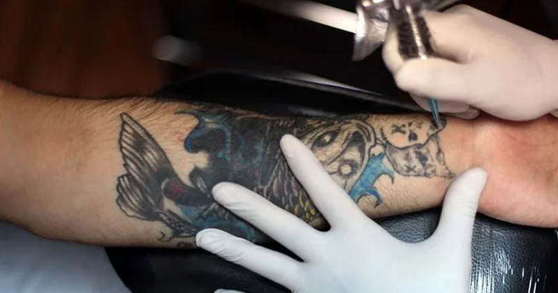 TBMM ye sunuldu: Dövme ve piercinge hapis cezası kapıda Sözcü Gazetesi