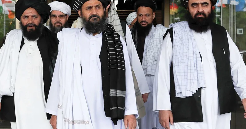 Trump tan Taliban a çağrı: 7 milyar dolarlık silahları geri verin