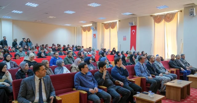 BŞEÜ DE Şeyh Edebali nin manevi kimliği ele alındı Bilecik Haberleri