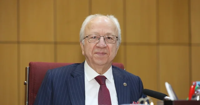 Şarkışla, güven tazeledi Sivas İl Genel Meclisi Nisan ayı toplantılarının ilk oturumunda yapılan seçimde İl Genel Meclisi Başkanı Mehmet Şarkışla 34 oy alarak yeniden başkanlığa seçildi. Sivas Haberleri