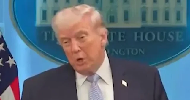 Trump tan çelişkili açıklamalar: Yeniden inşa ederiz dediği İran ı yerle bir edeceğini söyledi VİDEO İZLE