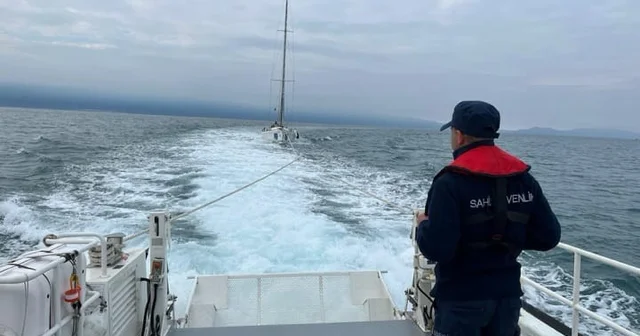 Kuşadası açıklarında motoru bozulan tekne kurtarıldı Aydın Haberleri