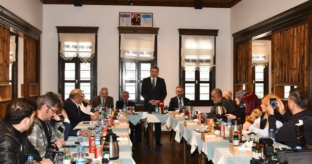 AK Parti Milletvekili Celalettin Köse, basın toplantısı düzenledi Gümüşhane Haberleri