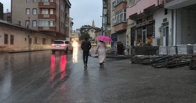 Meteoroloji den yağış, sis ve çığ uyarısı Erzincan Haberleri