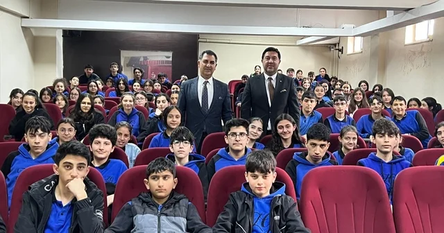 KATSO Başkanı Kadir Bozan, Kariyer Günlerinde öğrencilerle buluştu Kars Haberleri