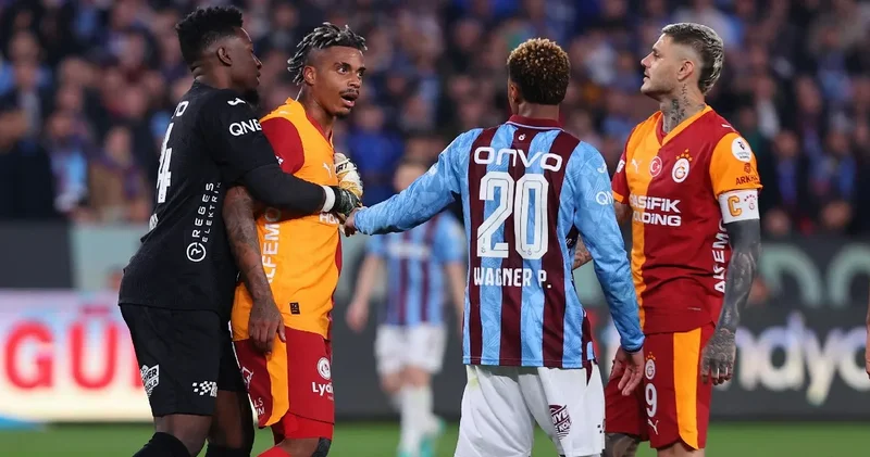 Galatasaray da Trabzonspor mağlubiyetinin faturası kesildi