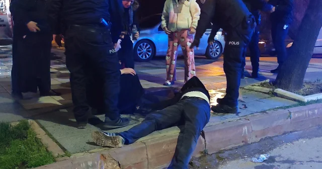 Yan bakma kavgası; 2 kardeş ile anneleri yaralandı Aksaray Haberleri