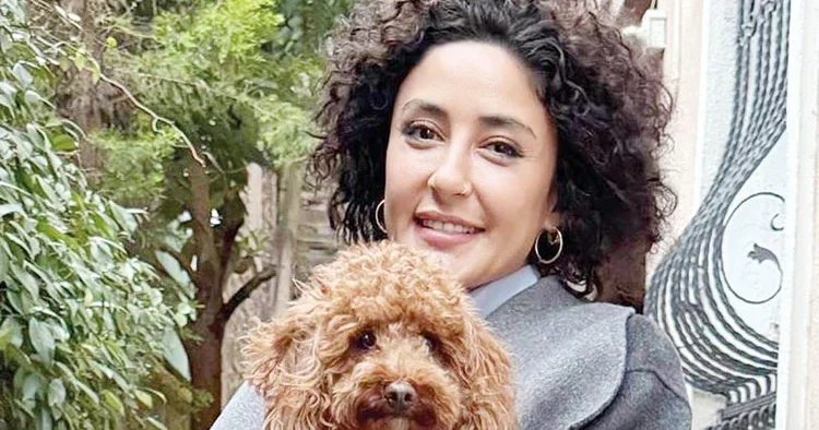 Melek Mosso: Gelinliğim ihtiyacı olan birine gitsin