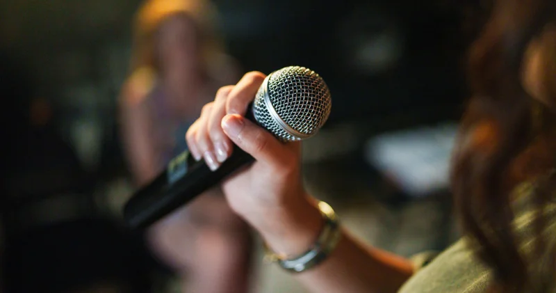 Çaresi müzik mi? Kekemelik neden şarkı söylerken azalıyor? İşte bilimin bu ilginç duruma cevabı!