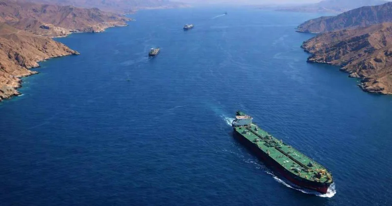 İran, İsrail gemisini seyir füzesiyle hedef aldı!