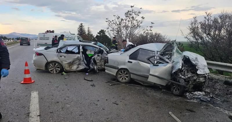 Eskişehir de feci kaza: 4 kişi öldü