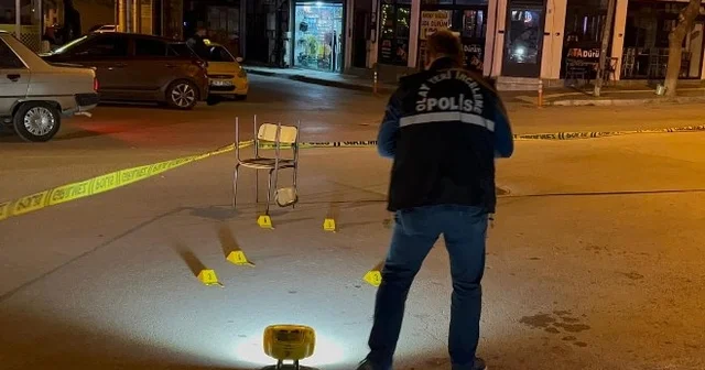 Çorum da cami önünde silahlı saldırı: 1 yaralı Çorum Haberleri