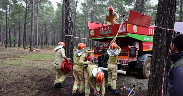 Ormancılar Antalya da kıyasıya yarıştı 6 farklı parkurda bilgi, beceri ve dayanıklılıklarını sergilediler Antalya Haberleri