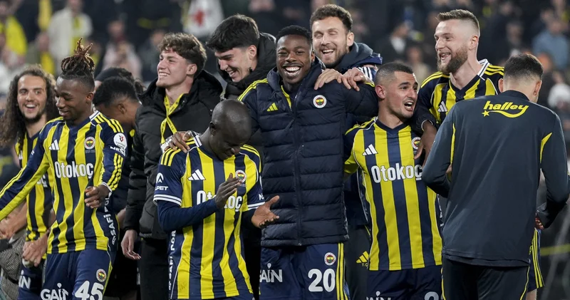Spor yazarları Fenerbahçe nin Beşiktaş galibiyetini değerlendirdi Fenerbahçe Haberleri