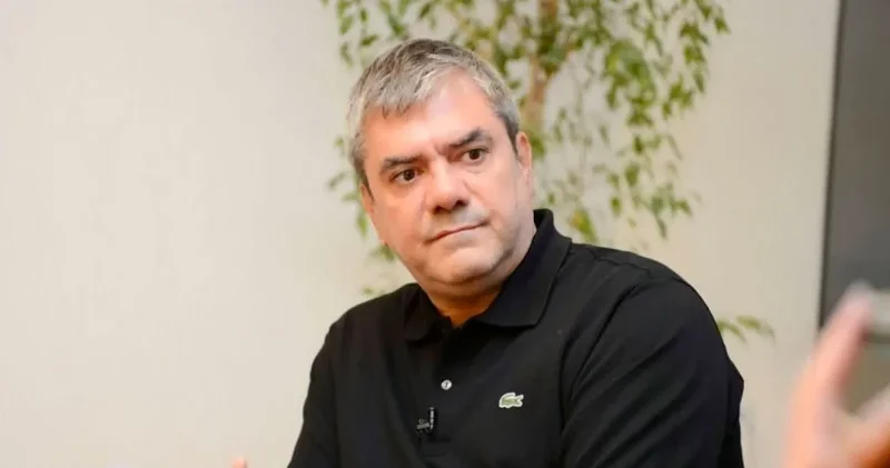 Dört ay önce Sözcü TV nin başına ikinci kez getirilen Yılmaz Özdil yeniden istifa etti Aktüel Haberleri