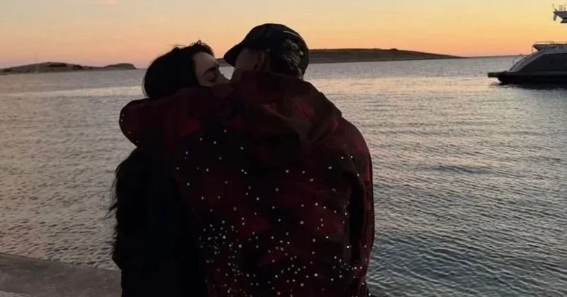 Dünyaca ünlü isim kendisinden 17 yaş büyük kadınla aşk yaşıyor