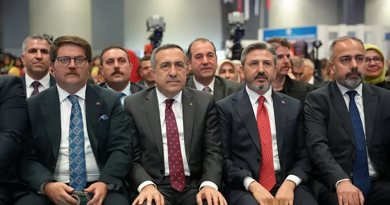 Van da Anons krizi! AK Parti yerine AKP dedi, il başkanının adını yanlış söyledi