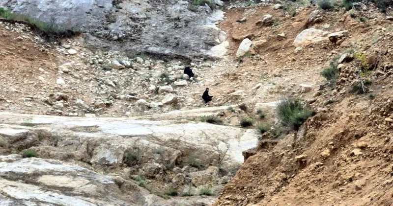 Dağda mahsur kalan iki çocuk polisi arayıp yardım istedi: Ekipler seferber oldu