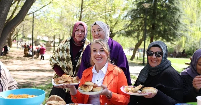 Baharın coşkusu ve Anneler Günü Ornaz Vadisi nde bir araya geldi Denizli Haberleri