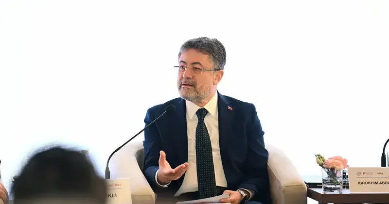 Bakan Yumaklı, Azerbaycan’da