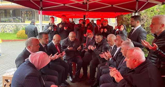 Binali Yıldırım Durmazoğlu ailesine taziyede bulundu Düzce Haberleri