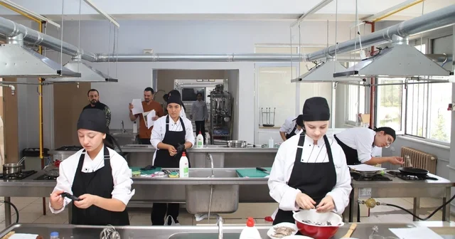 Köşk te öğrenciler hünerlerini mutfakta sergiledi Aydın Haberleri