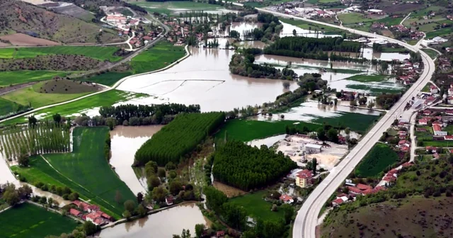 Tokat ta su altında kalan tarım arazileri dronla görüntülendi Tokat Haberleri