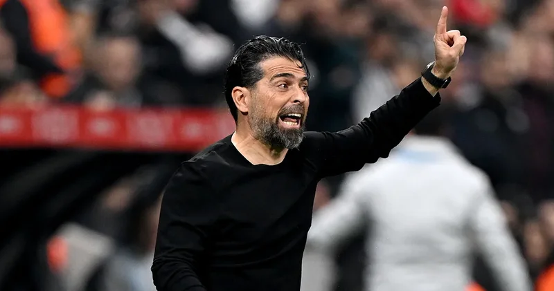 İlhan Palut: Beşiktaş için telafisi olmadı
