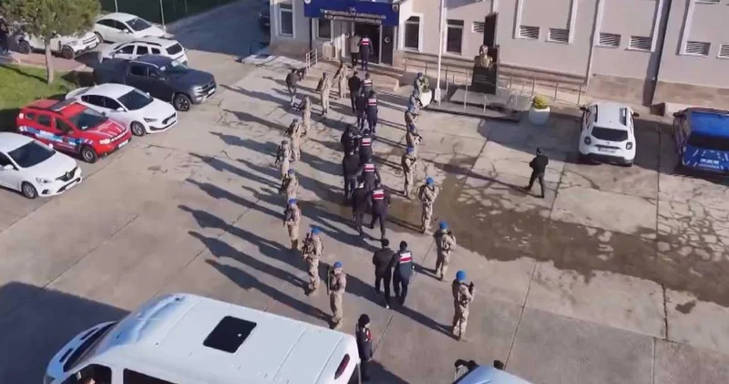 30 ilde narkotik operasyonu! 122 kişi tutuklandı: Yüzlerce kilo uyuşturucu ele geçirildi!