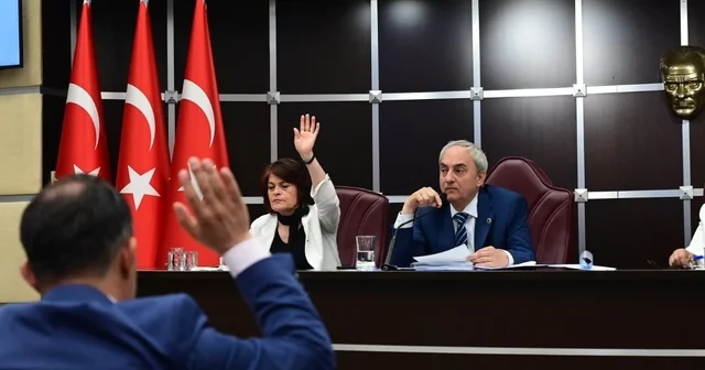 Kepez in Mayıs gündeminde 2025 in bütçe başarısı konuşuldu Antalya Haberleri