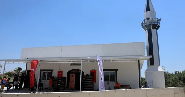 Depremin ardından inşa edilen 129 uncu cami olan Akçaova Kenan Güngör Camii ibadete açıldı Hatay Haberleri