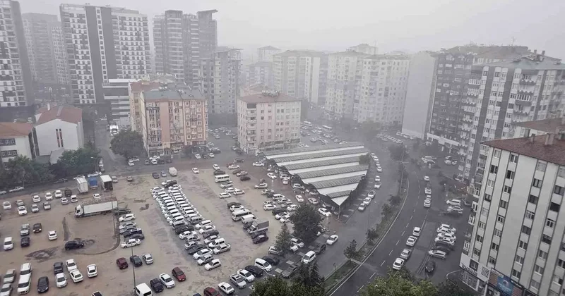 Kayseri’yi sağanak yağış vurdu