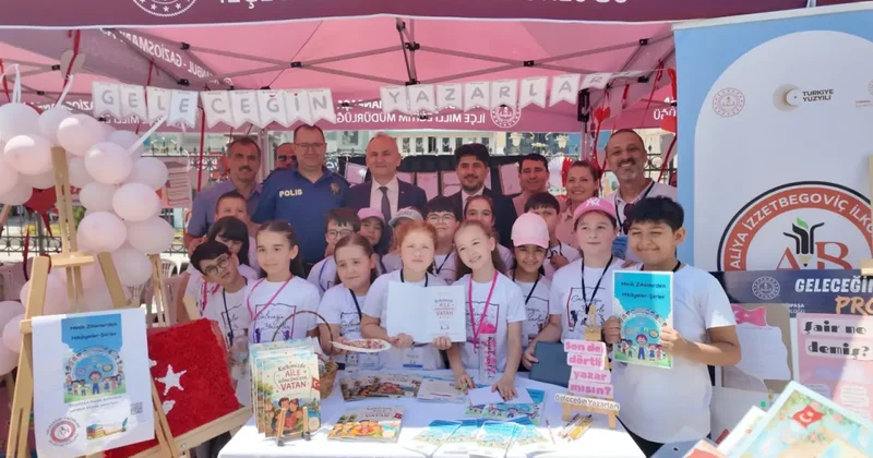 Geleceğin yazarları kitap fuarında buluştu
