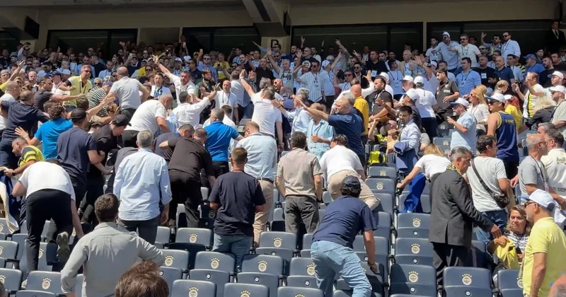 Fenerbahçe Genel Kurulu nda su şişeli kavga Sözcü Gazetesi