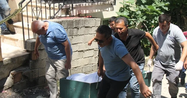 Antalya da 41 yaşındaki adam evinin bahçesinde ölü bulundu Antalya Haberleri