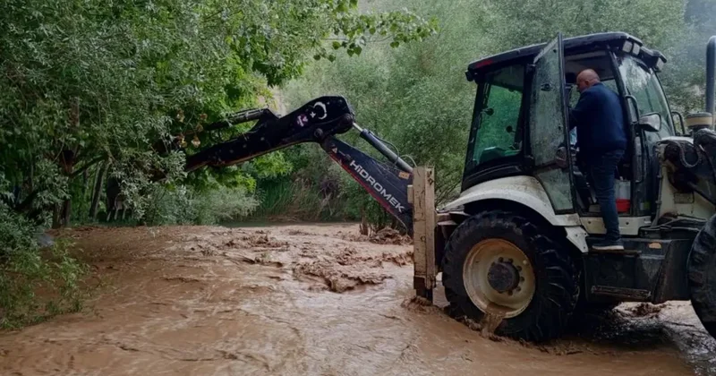 Malatya da Kozluk Çayı taştı, yürüyüş rotaları su altında kaldı