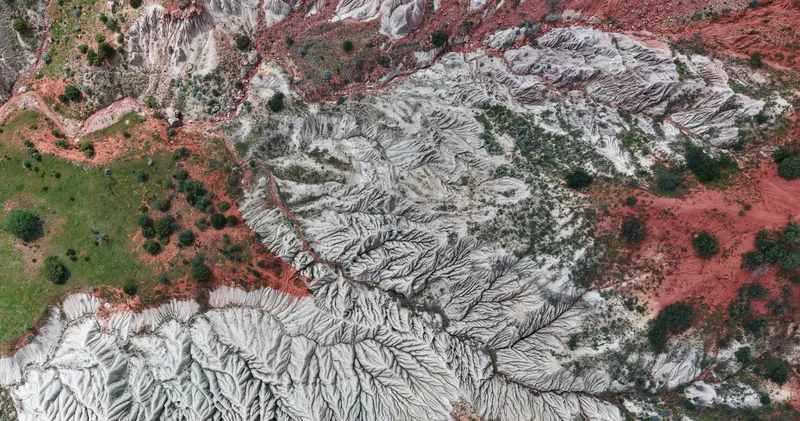 Doğanın mest eden izleri havadan görüntülendi