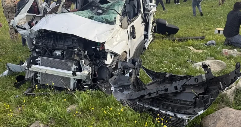 Erzurum da katliam gibi kaza: 3 ölü, 4 yaralı!