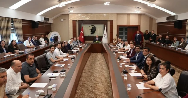 KBÜ de Sosyalfest e emek veren akademik ve idari personel onurlandırıldı Karabük Haberleri